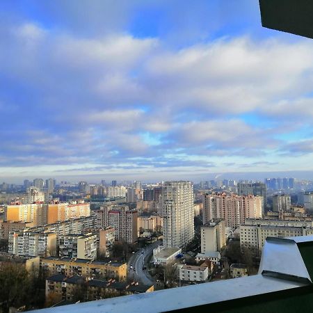 Видовая 25й этаж. Новый дом. Шалимова, ISIDA. Шулявская, Гарматная, Индустриальный мост. Космополитан. Большевик. Жд вокзал. Киев Экстерьер фото